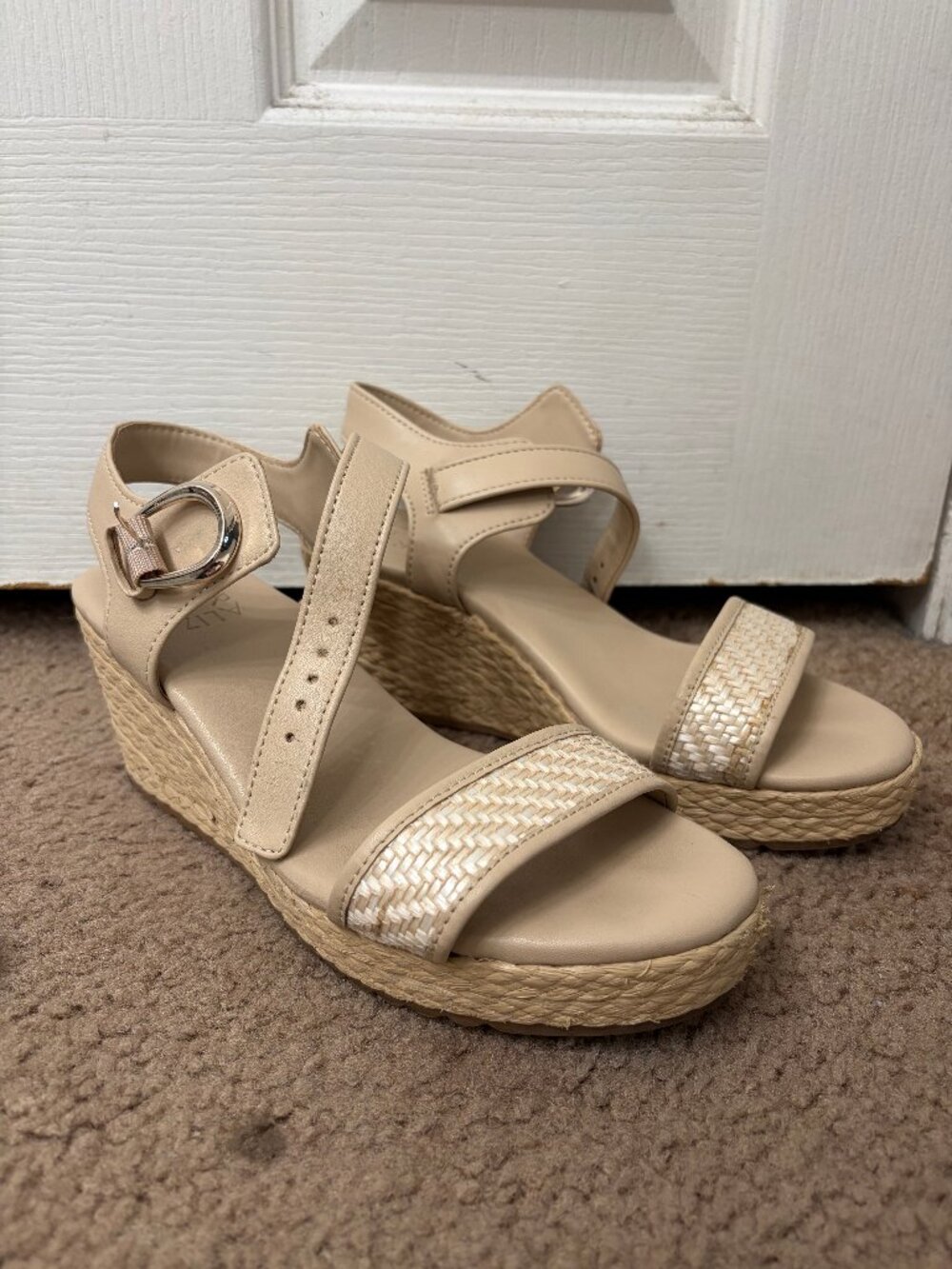 Naturalizer Soul Sandals Color Oakley Size 7.5 WIDE